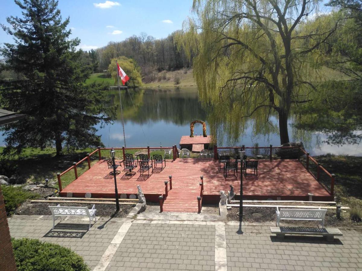Lakeside Private Suite-Queen Bed Room Tottenham Екстер'єр фото