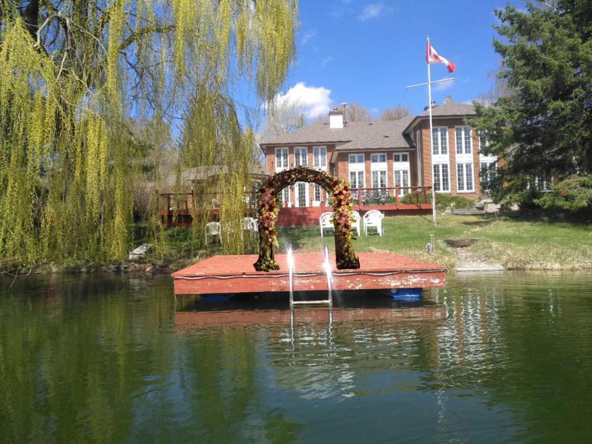 Lakeside Private Suite-Queen Bed Room Tottenham Екстер'єр фото